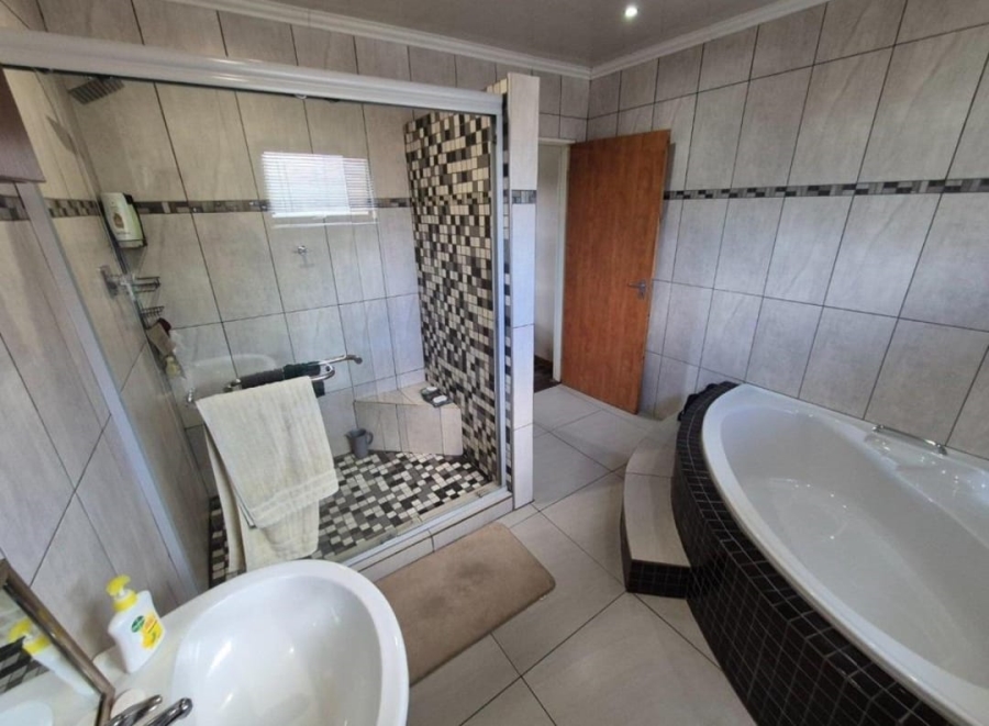 To Let 3 Bedroom Property for Rent in Minerva Gardens Northern Cape